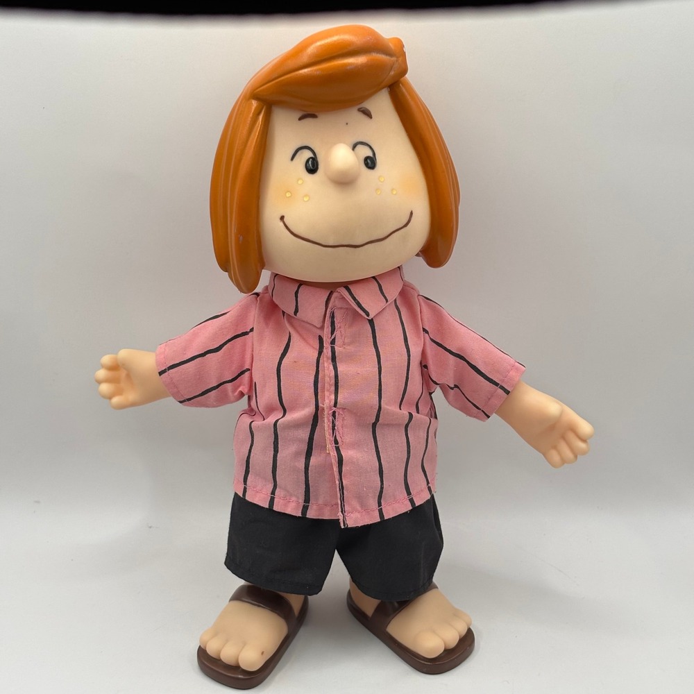 Vintage 1966 Peppermint Patty Peanuts United Features Syndicate Vinyl Doll Toy